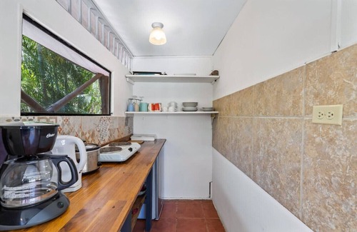 Matapalo Apartment | Matambú Casita: Charming & Rustic with Shared Pool