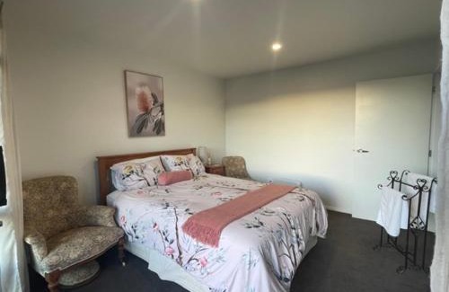 Waikawa Bay Bed & Breakfast | Moana BnB, Picton