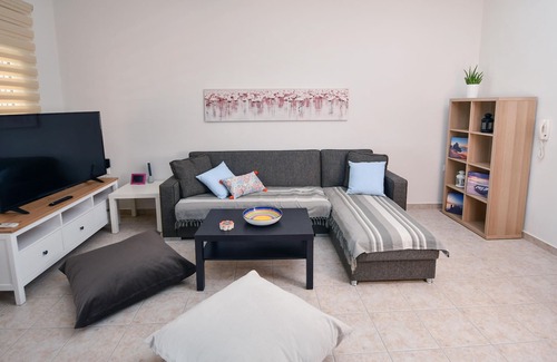 Koutsouras Apartment | Modern 2bedroom flat with spacious balcony
