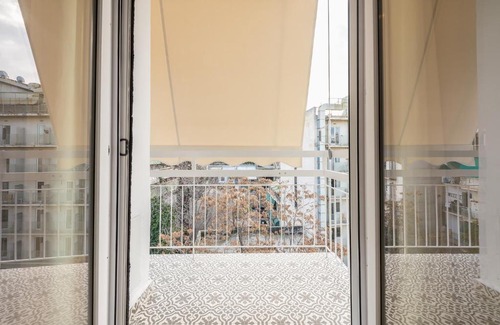 Athens City Centre Apartment | Modern Apartment In City Center 100m from metro