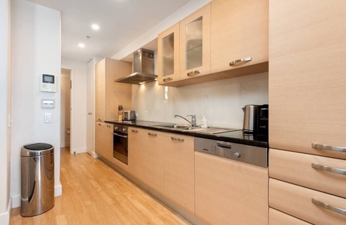 Mount Maunganui Apartment | Modern Mount apartment in top location