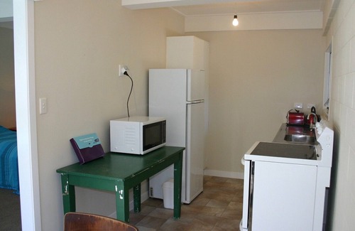 Waihi Beach Cottage | Mollies Place - Waihi Beach Holiday Unit