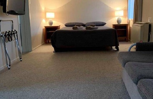 Waiouru Hotel | Motel ∙ 2 bedrooms ∙ 10 guests