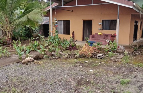 Alajuela House | Motel ∙ 8 guests