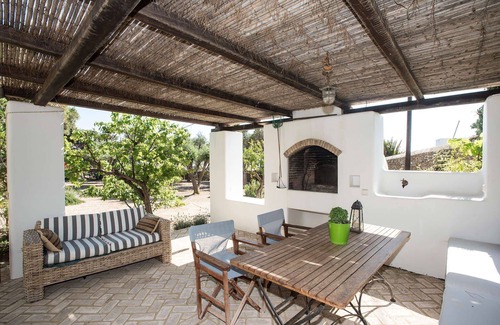 Mykonos Villa | My Rental Homes - Villa Oasis with infinity pool surrounded by the garden