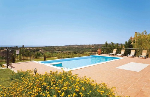 Karavados Villa | Mylos, Beautiful villa in Trapezaki w/