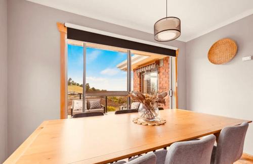 Ulverstone Hostel | Natural & Relax House in Ulverstone