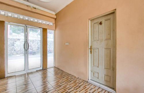 West Semarang Hotel | OYO 92459 Cahyo Kost 2