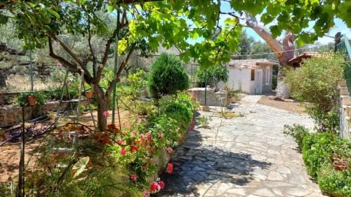 Stoupa House | Pantheo
