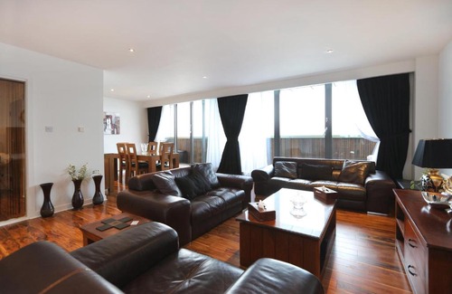 Newhaven Apartment | Penthouse Western Harbour