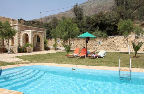 Triopetra House | PETRA-MARE