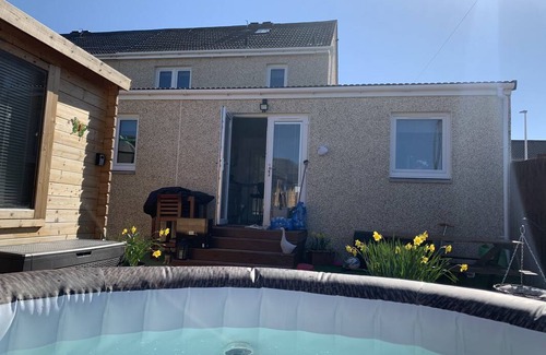 Loanhead Resort | Private room ∙ 2 guests
