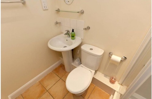 Central Aberdeen Resort | Private room ∙ 3 guests