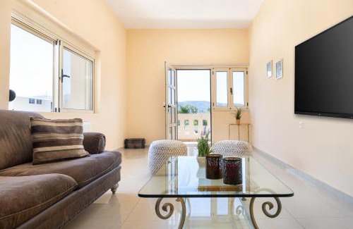 Alikianos Apartment | Queen Electra with pool and tennis court