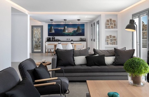 Plintri Villa | R 146 Luxury Villa with Private Pool Fantastic Views Outdoor Audio System