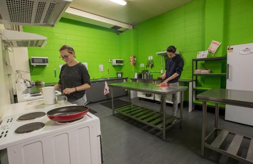 Rotorua Hostel | Rock Solid Backpackers Rotorua