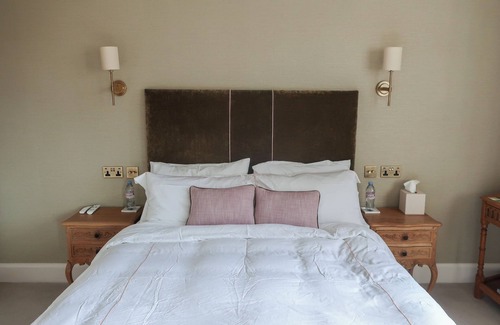 Walkerburn Bed & Breakfast | Room in 120-year-old country retreat, ideal for adventurers