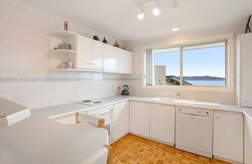 Sandy Bay House | "Seaside Serenity" with views, Sleeps 9, 3 bath.