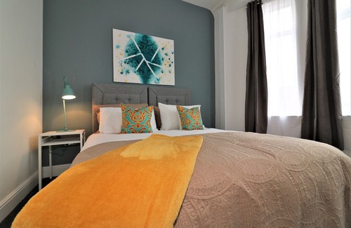 Hamilton Apartment | Signature - Hamilton House