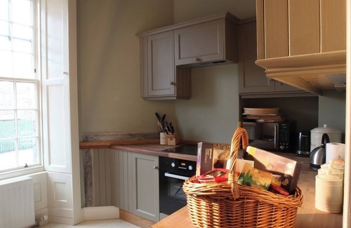 Kinghorn Apartment | Spacious Beautiful Historic Apartment on Fife coast close to Edinburgh