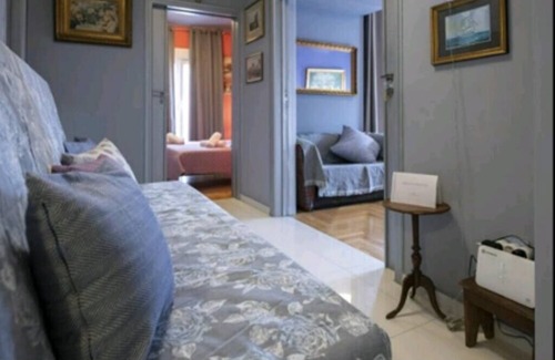 Exarhia Apartment | Spacious penthouse apt in Exarchia