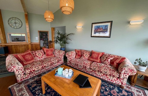 Inverness House | Spacious Sea View Home 5 miles from Inverness