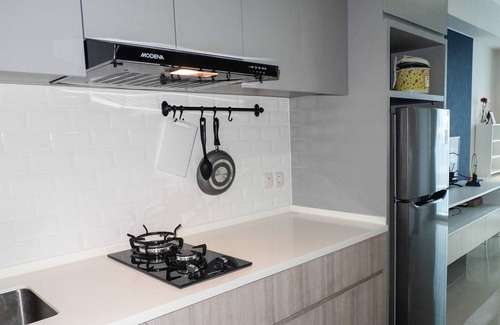 Jatinegara Apartment | Studio Modern Tamansari The Hive Cawang