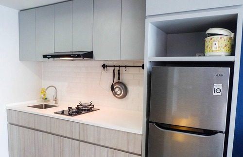 Jatinegara Apartment | Studio Modern Tamansari The Hive Cawang
