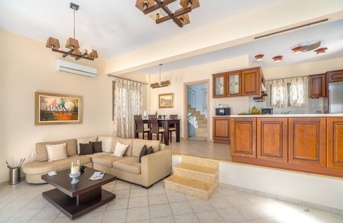 Agios Emilianos Villa | Stunning Maisonette close to the sea with breathtaking view and pool