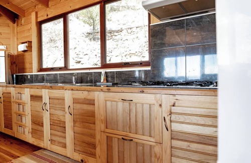 Bicheno House | Sunrise Place - Above the Trees