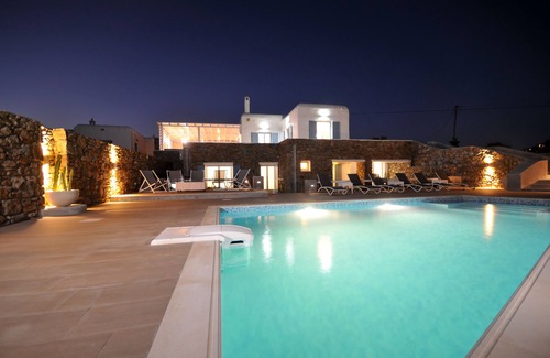 Plintri Villa | Super Paradise Villa, Sea view, Private Pool, Free Daily Maid Service.
