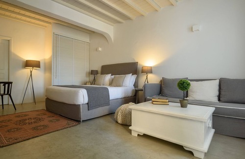Elia House | Superior Pool Front Suite