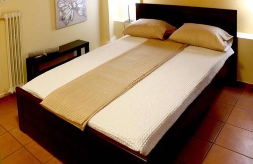 Dafni-Ymittos Apartment | Sweet stone apartment in Imittos