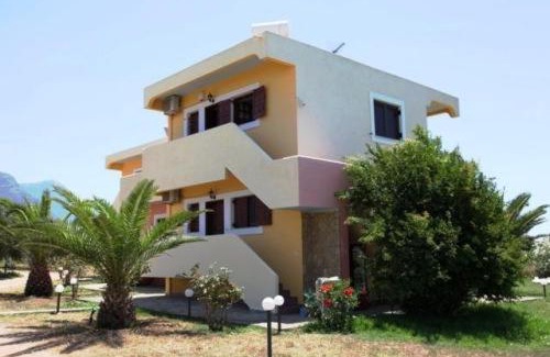 Kiparissia Apartment | Terpsichore Apartments