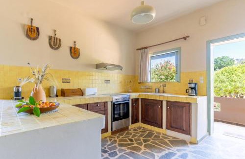 Varipetron House | The Leaf House