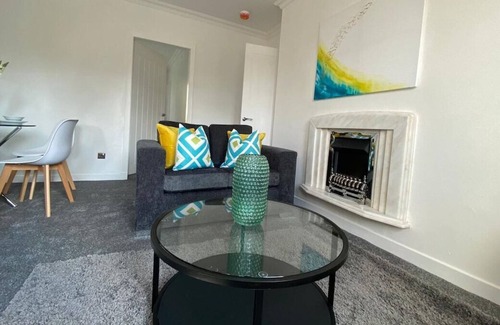 Blantyre Apartment | This serviced apartment is a 2 bedroom(s), 1 bathrooms, located in Blantyre, Scotland.