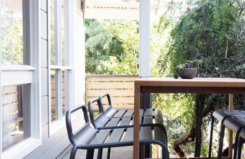 West Launceston House | Thrower Cottage: Gateway to the Cataract Gorge