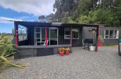 Tuamarina Apartment | Tiny Home Container house Above the Vines
