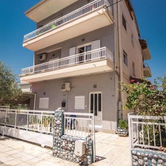 Trikala Apartment | Tom's House