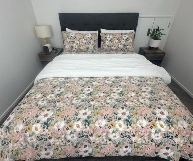 Royal Oak House | Trafalgar Place