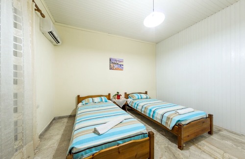 Agrilia Apartment | Two-Bedroom Apartment with Pool View