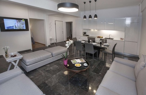 Koukaki Apartment | Unique Apartment near Acropolis by GHH