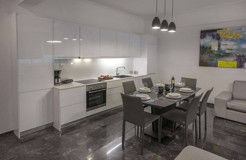 Koukaki Apartment | Unique Apartment near Acropolis by GHH