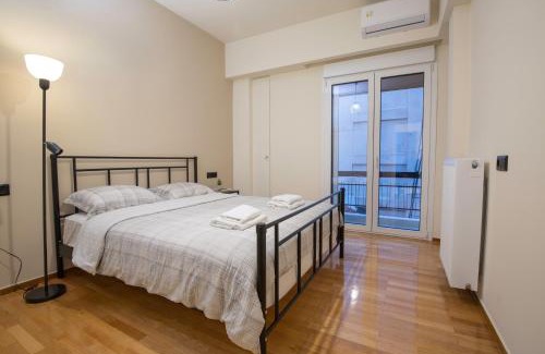 Pangrati Apartment | Urban Spacious Apartment Near Kallimarmaron