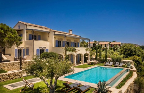 Eleios-Pronnoi Villa | Villa ∙ 5 bedrooms ∙ 8 guests
