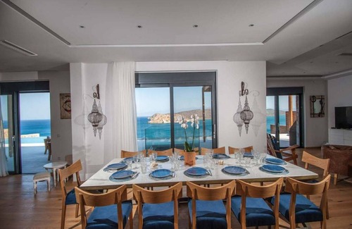 Elounda Villa | Villa ∙ 6 bedrooms ∙ 12 guests