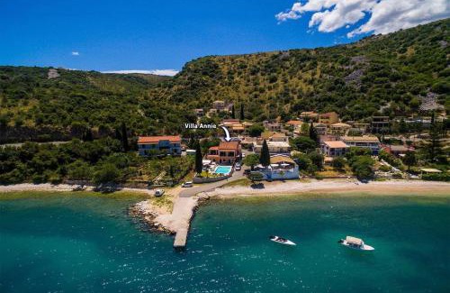 Petaleia Villa | Villa Annie by Villa Plus