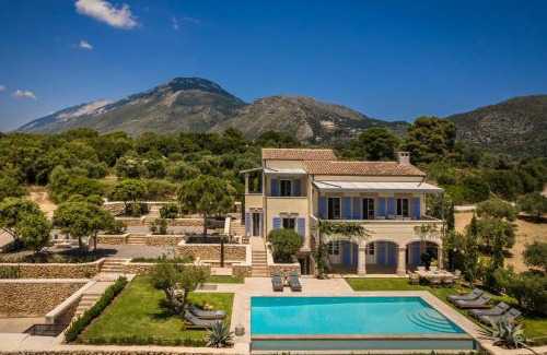 Mavrata Villa | Villa Comi