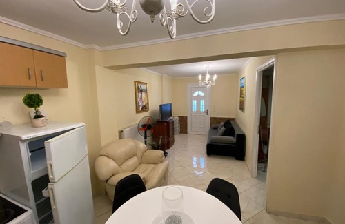 Nea Peramos Apartment | Villa Diana-Apartment