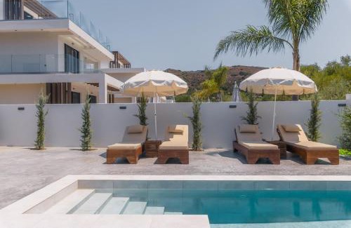 Kalamaki Villa | Villa Infinity Theo